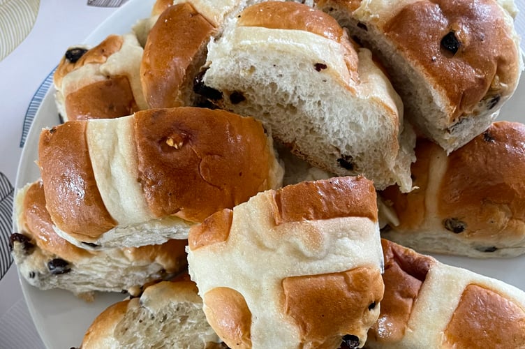 Hot cross buns at the end of the event. AQ 9148