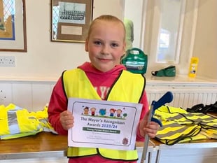 Litter picking Lottie wins West Devon Mayor's Green Award
