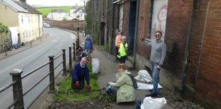 Crediton Urban Task Force completes Exeter Road path clean-up

