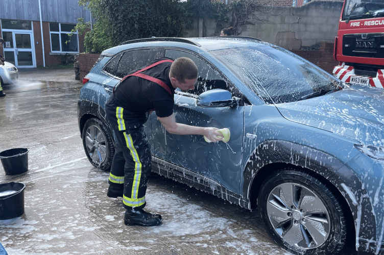 Plenty of bubbles on this car at the car wash. AQ 9191