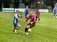 Champions Bovey overwhelm Crediton
