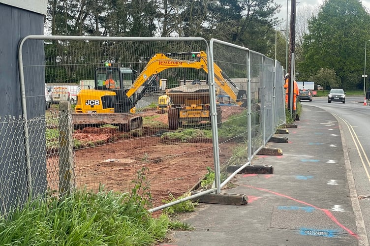 Contractors on the site of the Crediton Lidl store on Monday, April 29. AQ 1148
