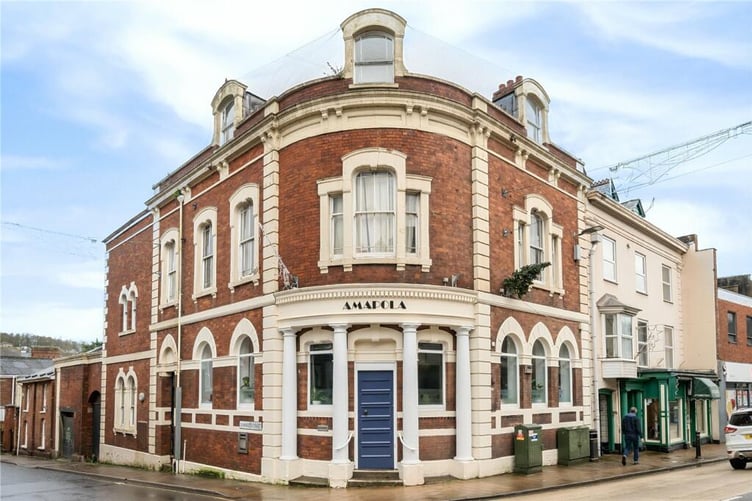 cheapest crediton