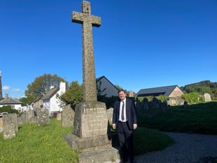 Local MP marks War Graves Week