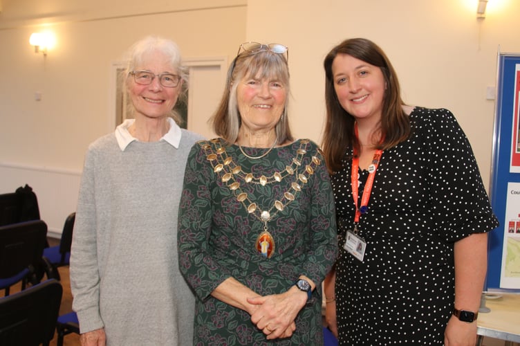 The Mayor of Crediton and Town Clerk Rachel Avery, right, with the Mayor’s guest, Biddy Coghill. AQ 4303