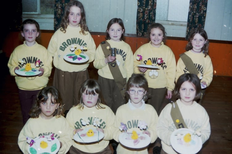 In April 2001, Cheriton Fitzpaine Brownies decorative plates for Easter. DSC00270