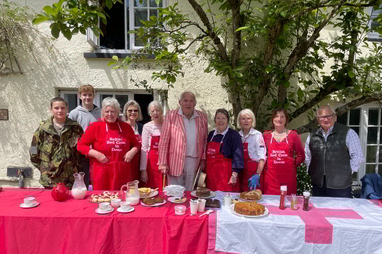 Jeremy Lee, centre, with some of the refreshments helpers.  AQ 5294
