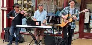 Great ambience as Buskers entertained shoppers in Crediton
