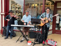 Great ambience as Buskers entertained shoppers in Crediton
