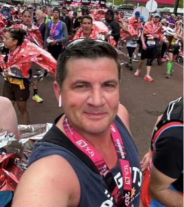 Crediton man’s challenge in memory of Sue and Bob
