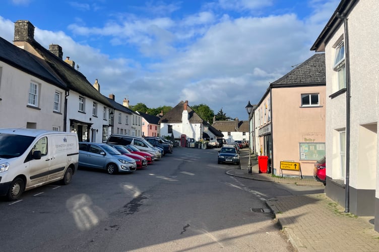 Winkleigh Square.  AQ 2732