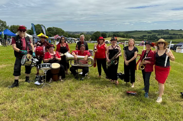 Exeter Street Band entertained in the main ring. AQ 6202