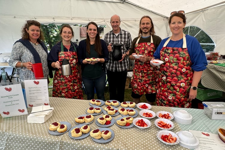 Strawberry cream teas galore at Sandford School Strawberry Fair.  AQ 6961
