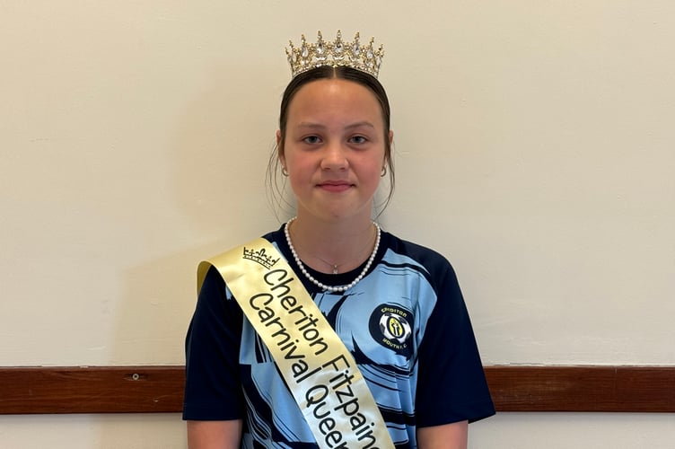 Cheriton Ftizpaine Carnival Queen 2024 Belle Tonkin. AQ 7047