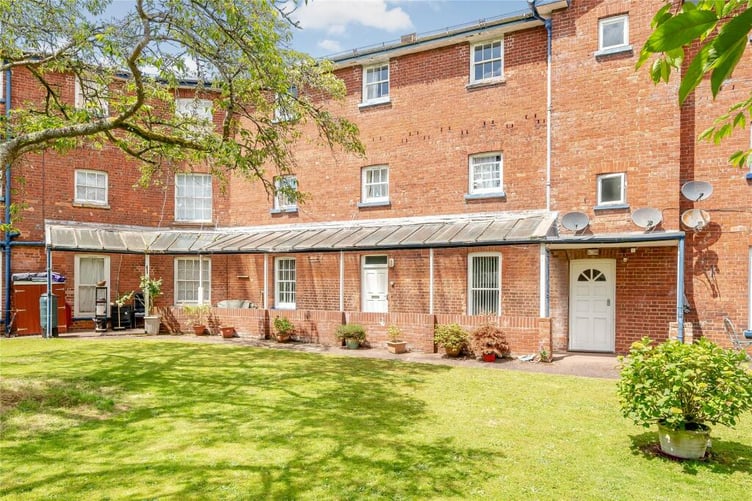 cheapest crediton