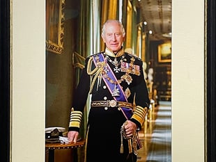 Letter: Crediton Town Council to reconsider King’s portrait
