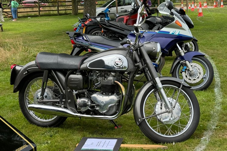 Keith Patridge’s 1958 Norton 600cc Dominator 99 motorbike was greatly admired.  AQ 9057
