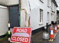 Traffic chaos as pub wall ready to collapse in Copplestone