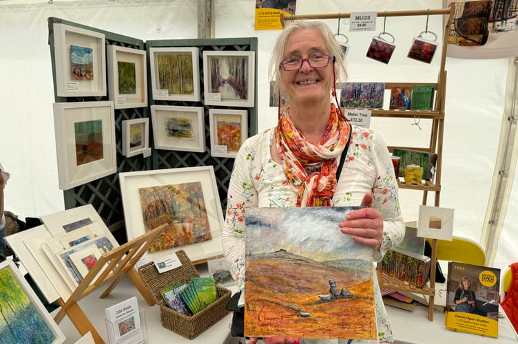 The delightful art, loose style watercolour paintings by Celia Olsson from North Tawton could be seen and purchased. AQ 0693