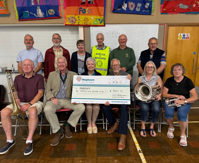 Proms profit given to Hospiscare