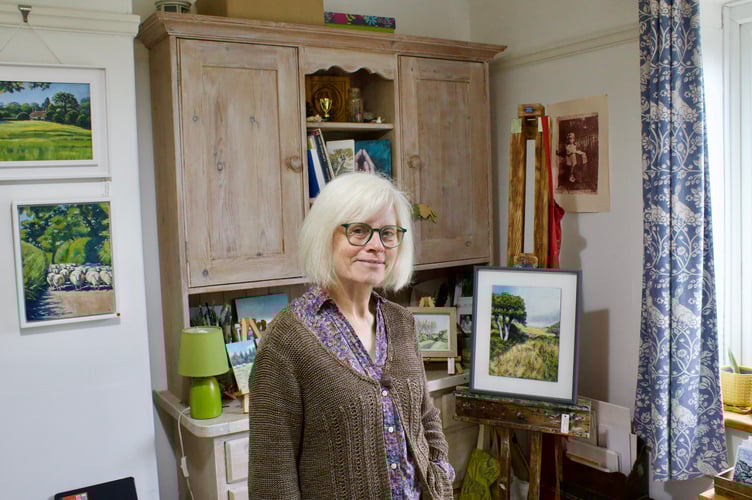 Carrie Clark paints local landscapes