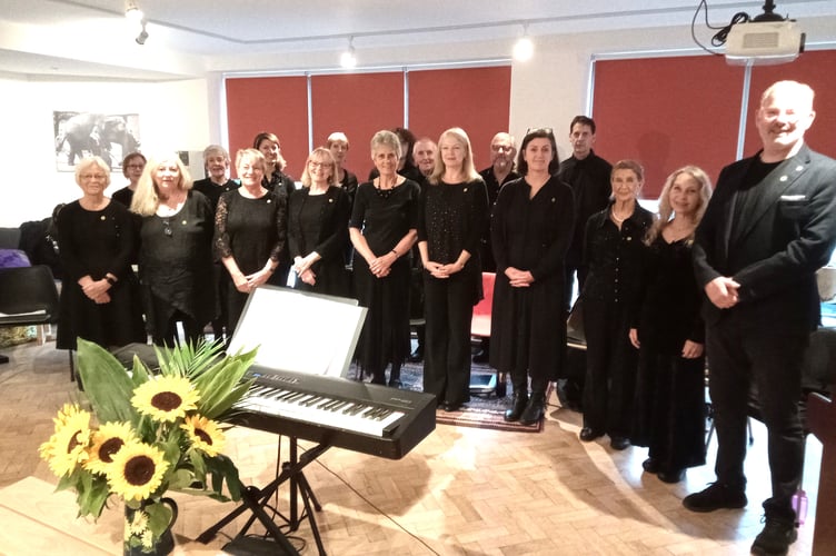 Crediton Singers at The Elephant on the Green.