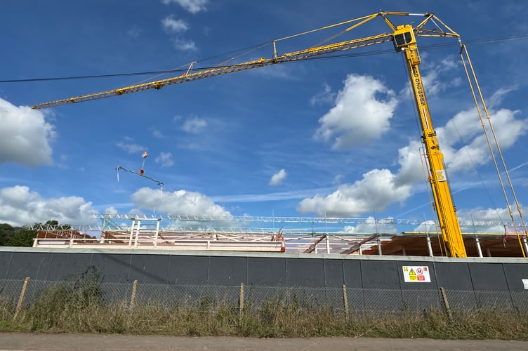 The giant crane over the Crediton Lidl store frame. AQ 2562