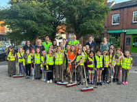 Brownies praised for Crediton Town Square tidy up