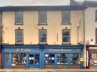 Crediton High Street flat sold at auction