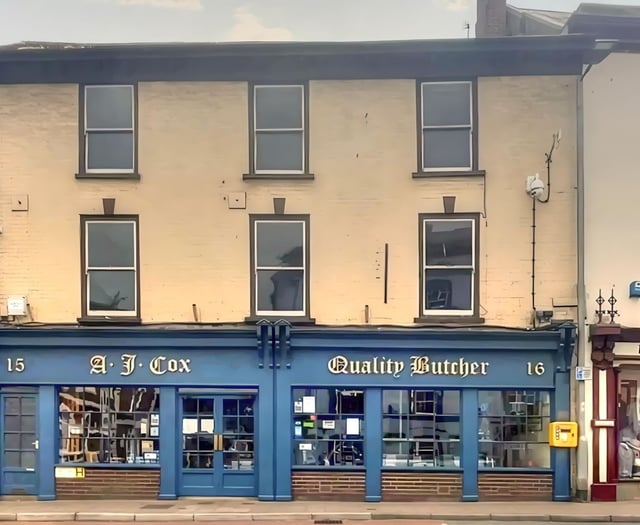 Crediton High Street flat sold at auction