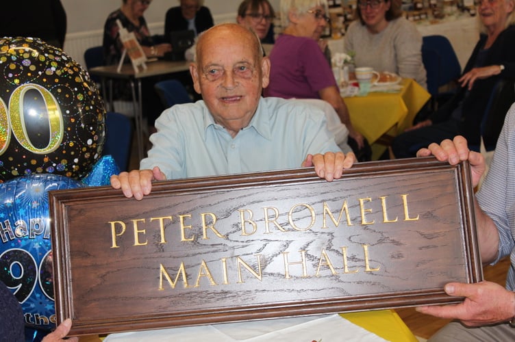 Peter with the new name plaque.  SR 9681
