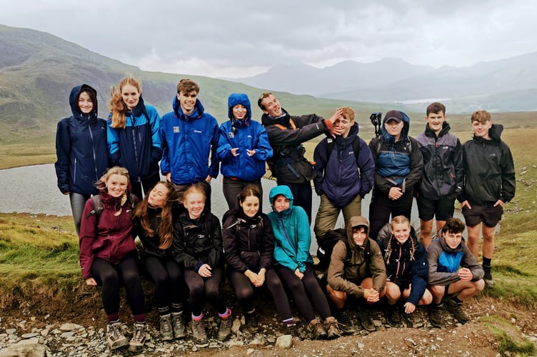 The QE students who took part in their Gold D of E Expedition in Snowdonia.