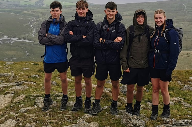 One of the QE Gold D of E Expedition groups.