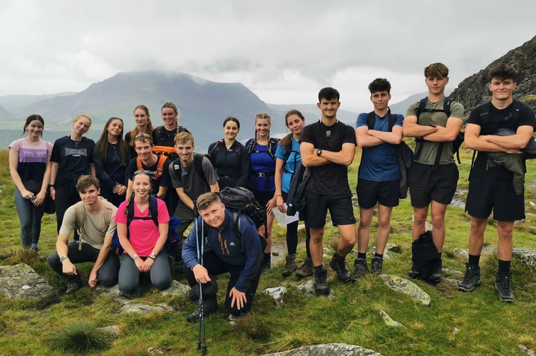 The QE students who took part in their Gold D of E Expedition in Snowdonia.