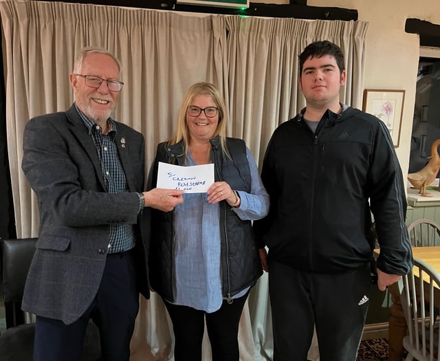 Crediton Rotary donate £1,000 to Crediton Playscheme
