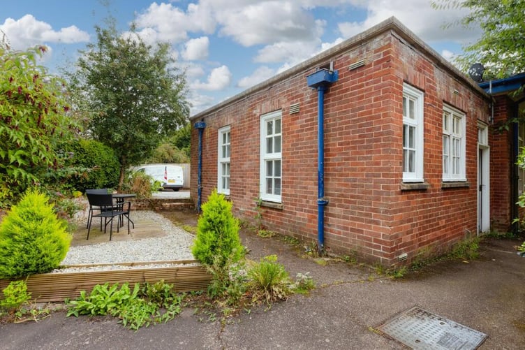 cheapest crediton