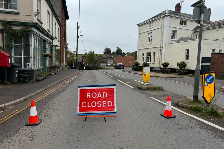 One of the road closure signs in East Street, Crediton.  AQ 5317
