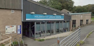 Leisure centre to be 'decarbonised'
