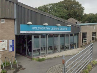 Leisure centre to be 'decarbonised'