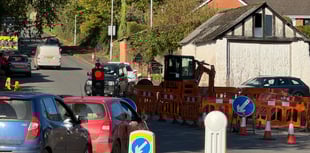 Traffic lights stuck on red at Jockey Hill, Crediton
