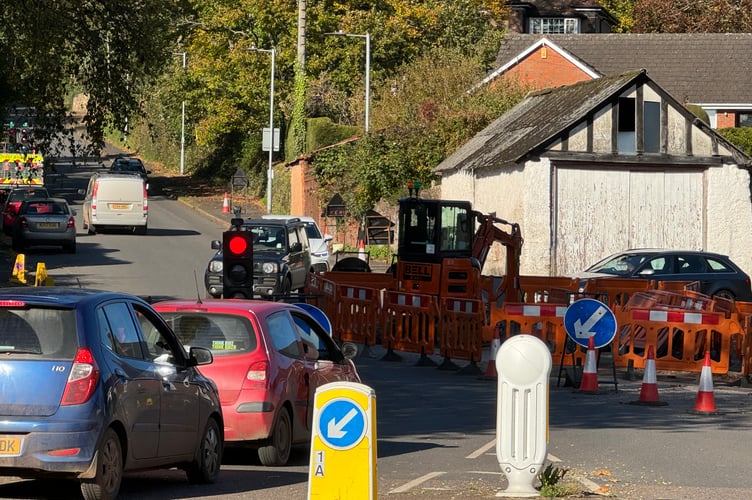 The traffic lights stuck on red at Jockey Hill, Crediton.  AQ 6375