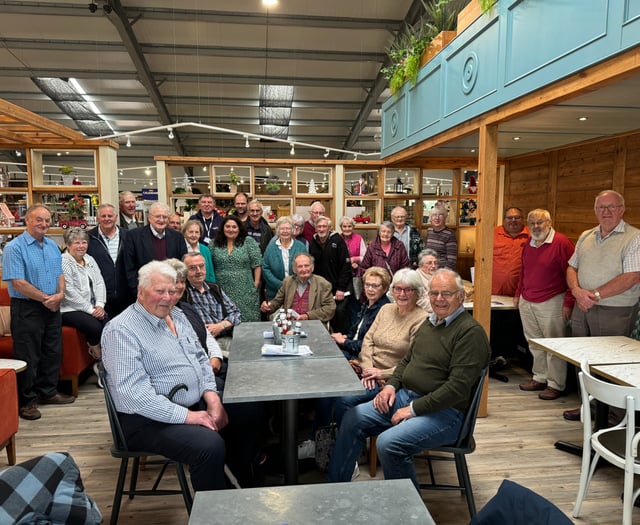 Crediton Vintage Farmers to meet today
