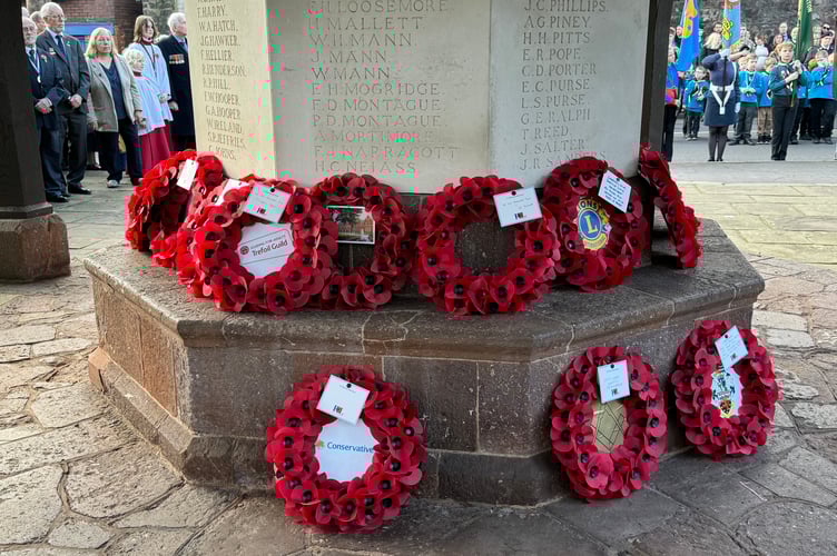 Wreaths on the War Memorial. AQ 7388