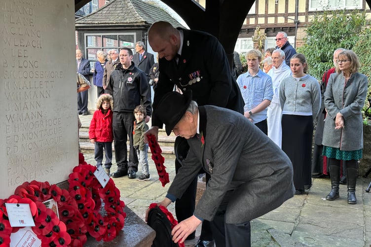 The laying of the Police and Freemasons wreaths.  AQ 7384
