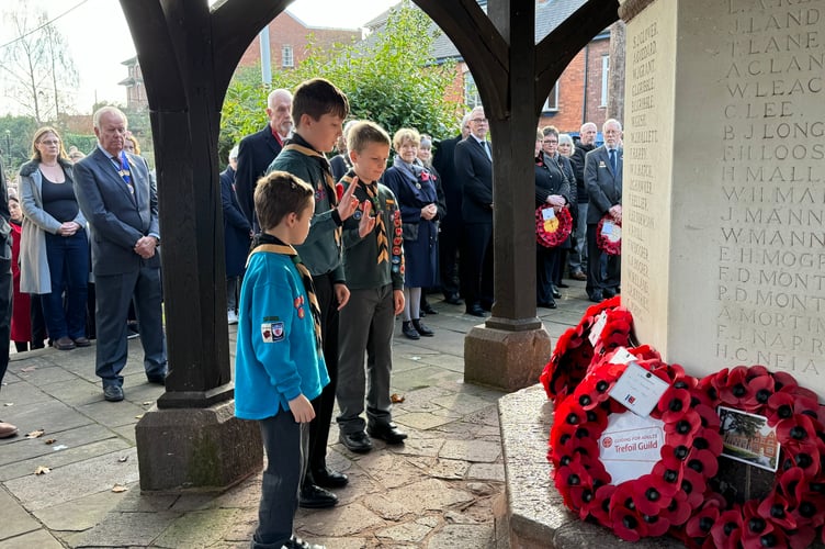 Laying the Scouts wreath.  AQ 7364
