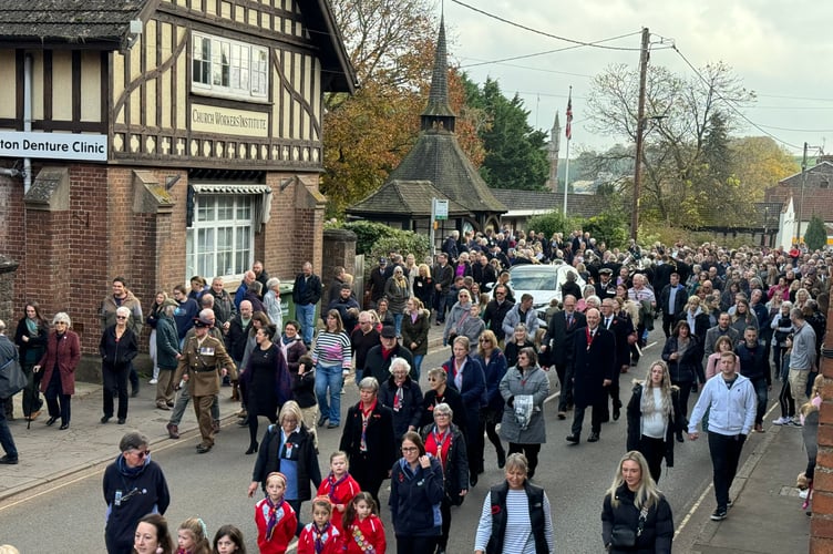 The crowd leaving the War Memorial. AQ 7396