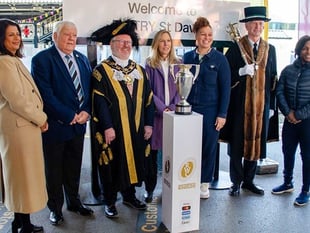 Women’s Rugby World Cup trophy arrives at ExeTRY St Davids
