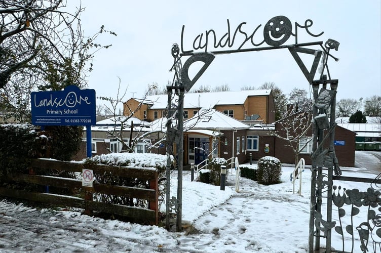 Snow blanketing Landscore Primary School in Crediton