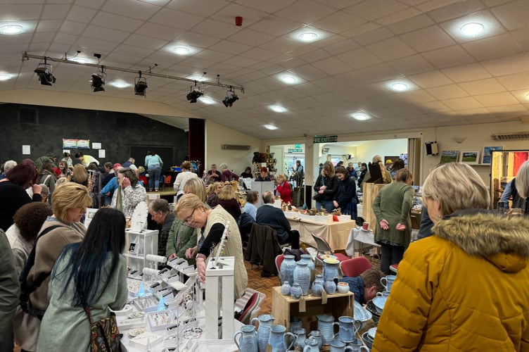 A busy Sandford Parish Hall for the Craft Fair.  AQ 7821
