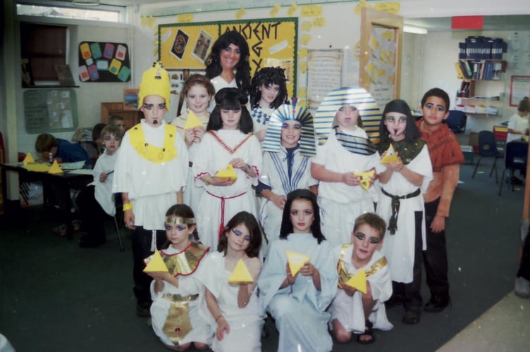 Landscore Primary School dressed up for Egyptian Day in November 2003. DSC00168